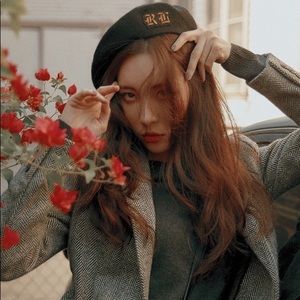 Meet your Posher, Elle